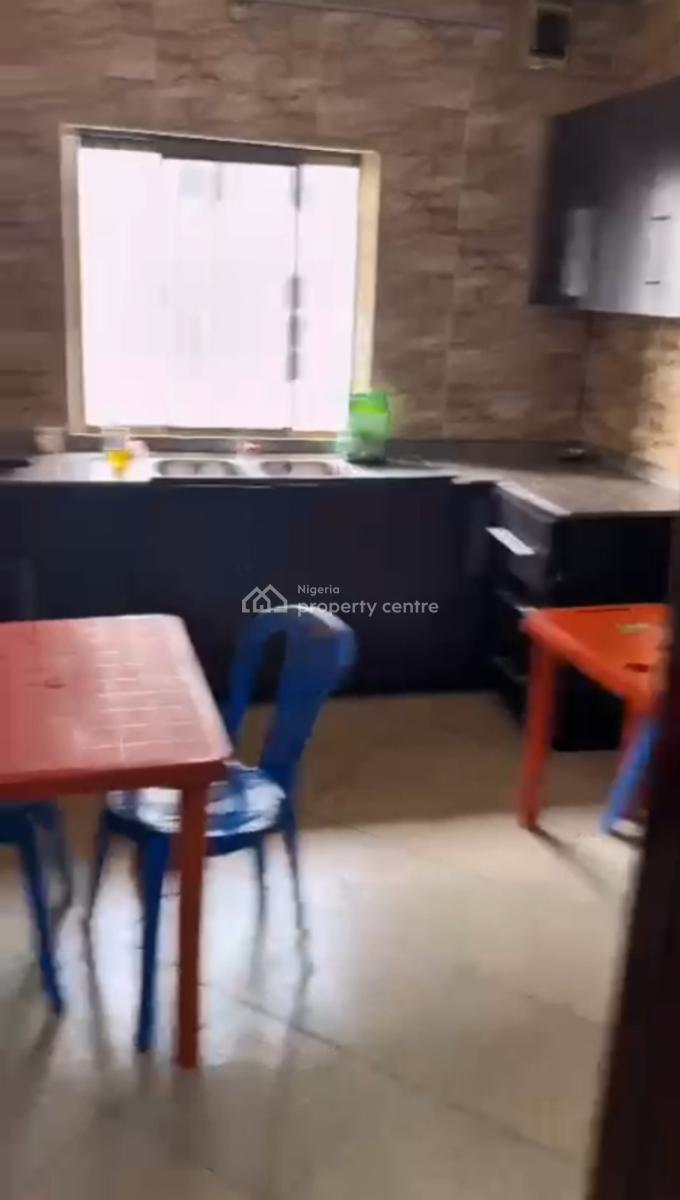 Office) Residential Extremely Clean 3 Bedrooms Flat with Bq,gimbia Str, Area 11, Garki, Abuja, Flat / Apartment for Rent
