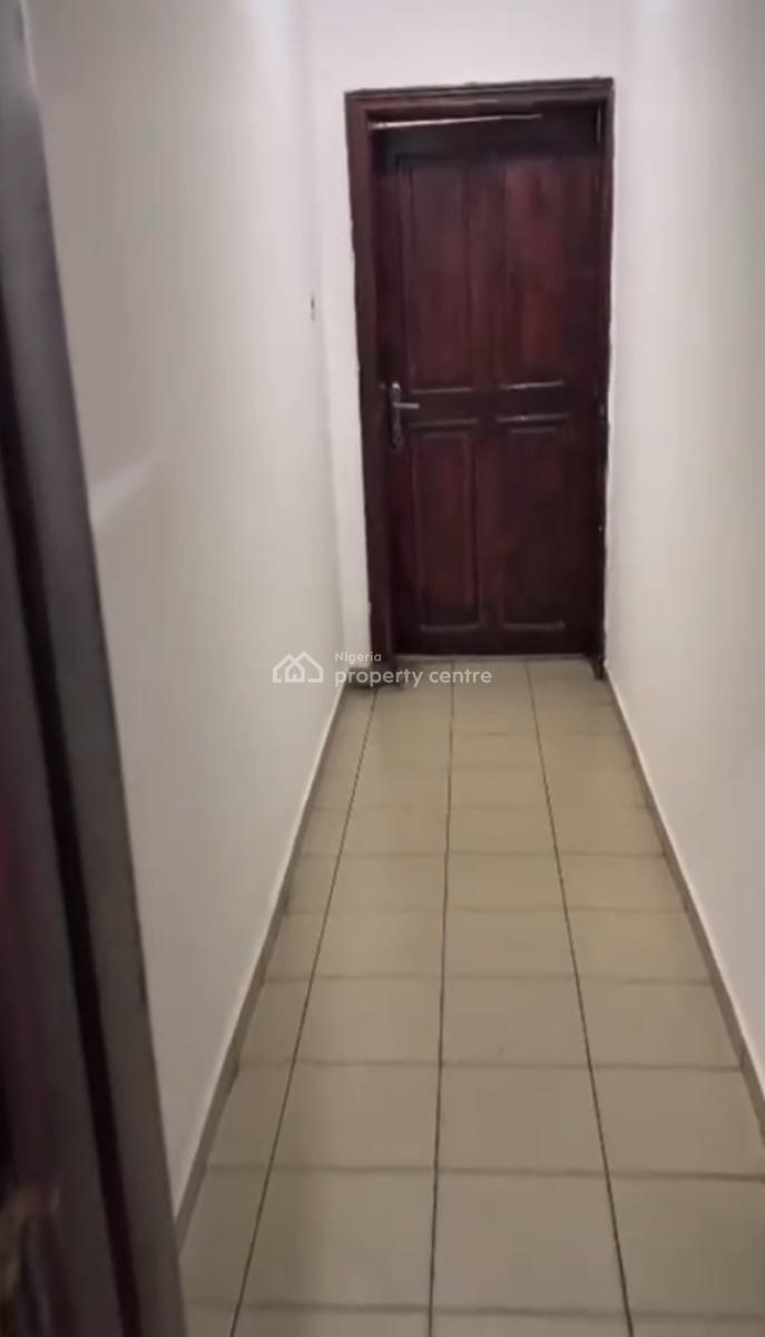 Office) Residential Extremely Clean 3 Bedrooms Flat with Bq,gimbia Str, Area 11, Garki, Abuja, Flat / Apartment for Rent