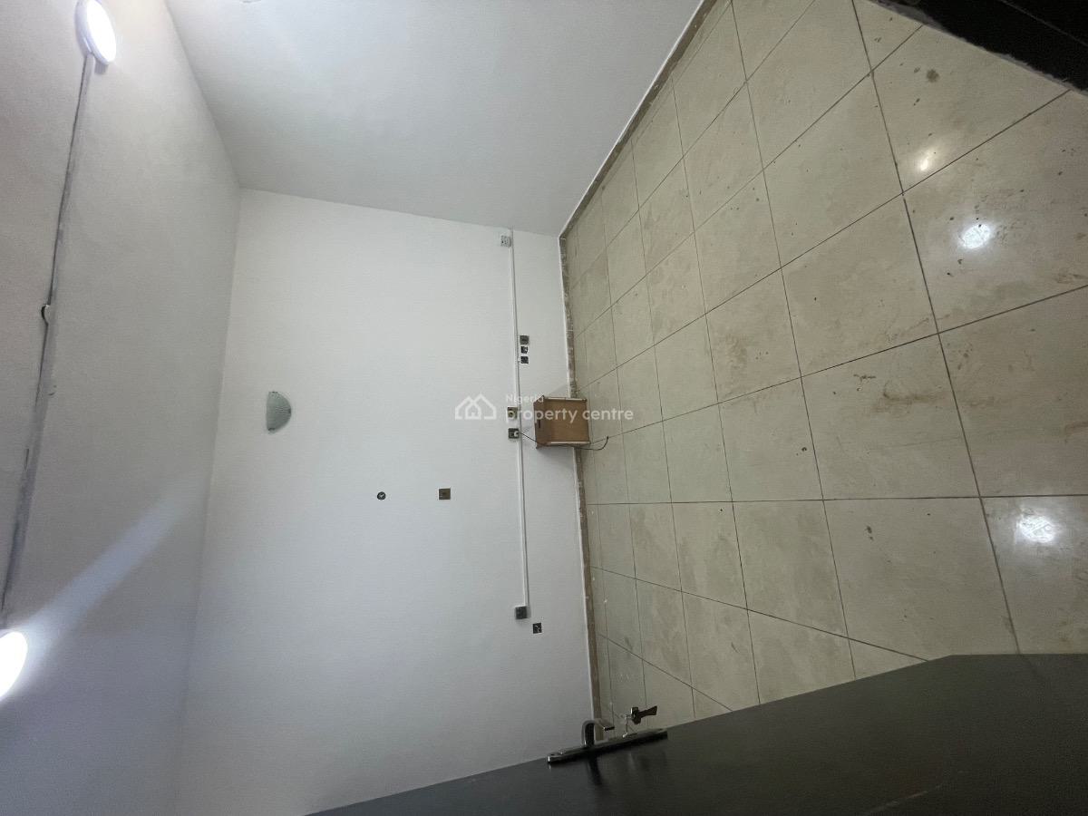 Studio Apartment, 21 Tokunbo Omisore Street, Lekki Phase 1, Lekki, Lagos, Self Contain (single Rooms) for Rent