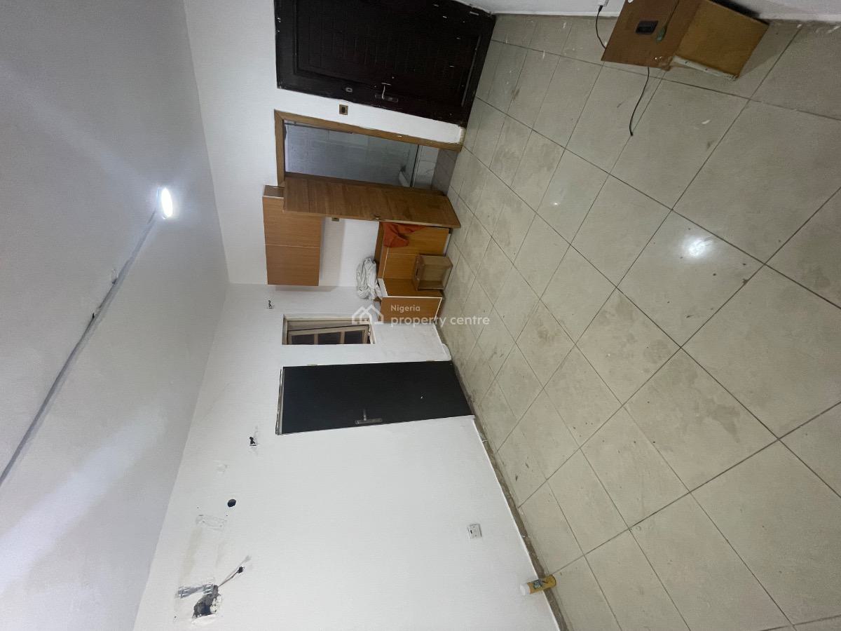 Studio Apartment, 21 Tokunbo Omisore Street, Lekki Phase 1, Lekki, Lagos, Self Contain (single Rooms) for Rent
