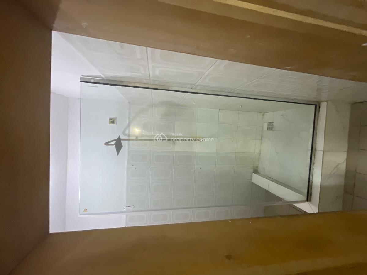 Studio Apartment, 21 Tokunbo Omisore Street, Lekki Phase 1, Lekki, Lagos, Self Contain (single Rooms) for Rent