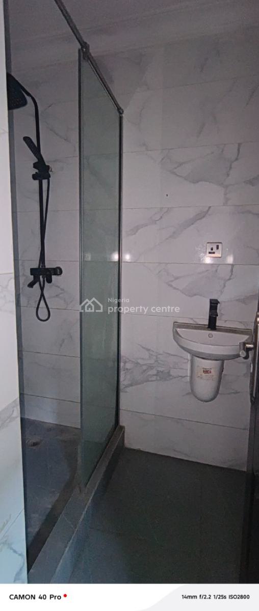3 Bedroom Flat with Bq, Fola Osibo Street, Off Admiralty Way, Lekki Phase 1, Lekki, Lagos, Flat / Apartment for Rent