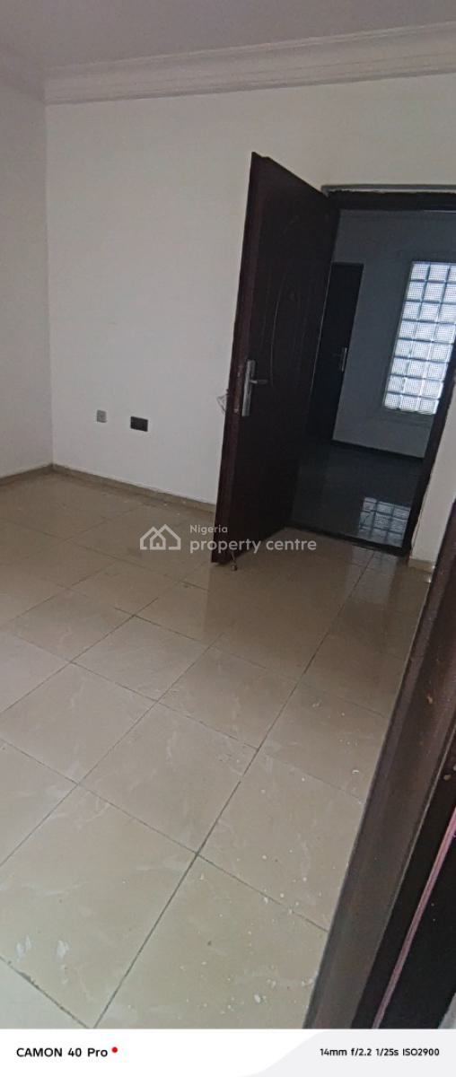 3 Bedroom Flat with Bq, Fola Osibo Street, Off Admiralty Way, Lekki Phase 1, Lekki, Lagos, Flat / Apartment for Rent