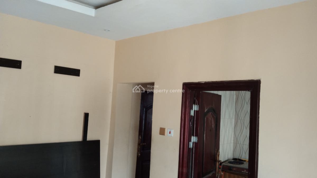 Florida Mini Flat, Adekunle By Third Mainland Bridge, Yaba, Lagos, Mini Flat (room and Parlour) for Rent