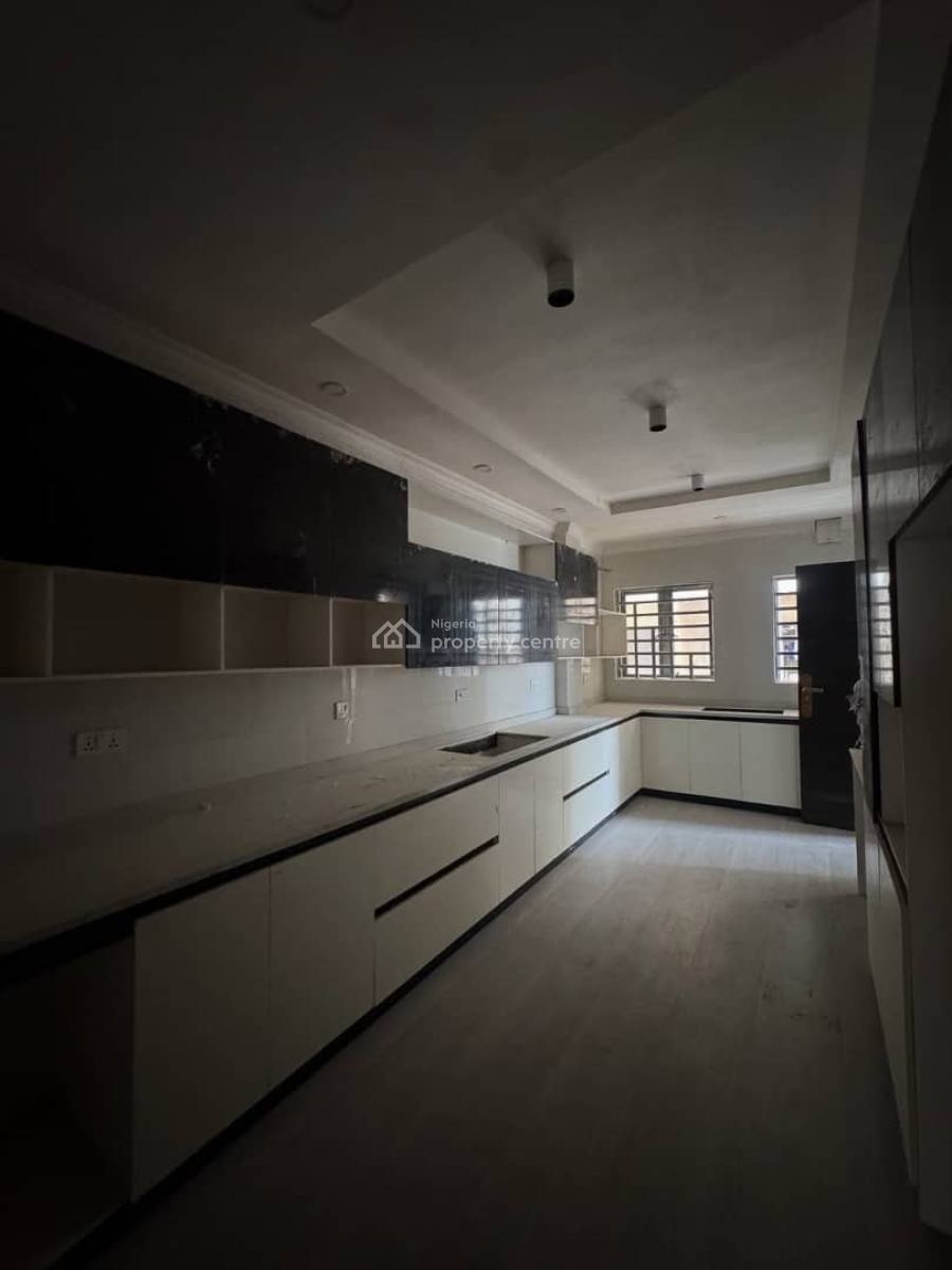 Luxury Serviced 4 Bedroom Apartment with Elevator & Gym, Lekki Phase 1, Lekki, Lagos, Flat / Apartment for Sale