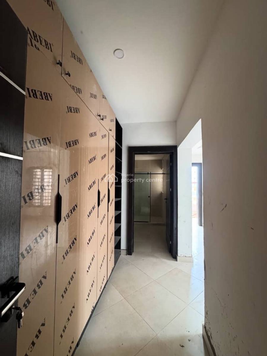 Luxury Serviced 4 Bedroom Apartment with Elevator & Gym, Lekki Phase 1, Lekki, Lagos, Flat / Apartment for Sale