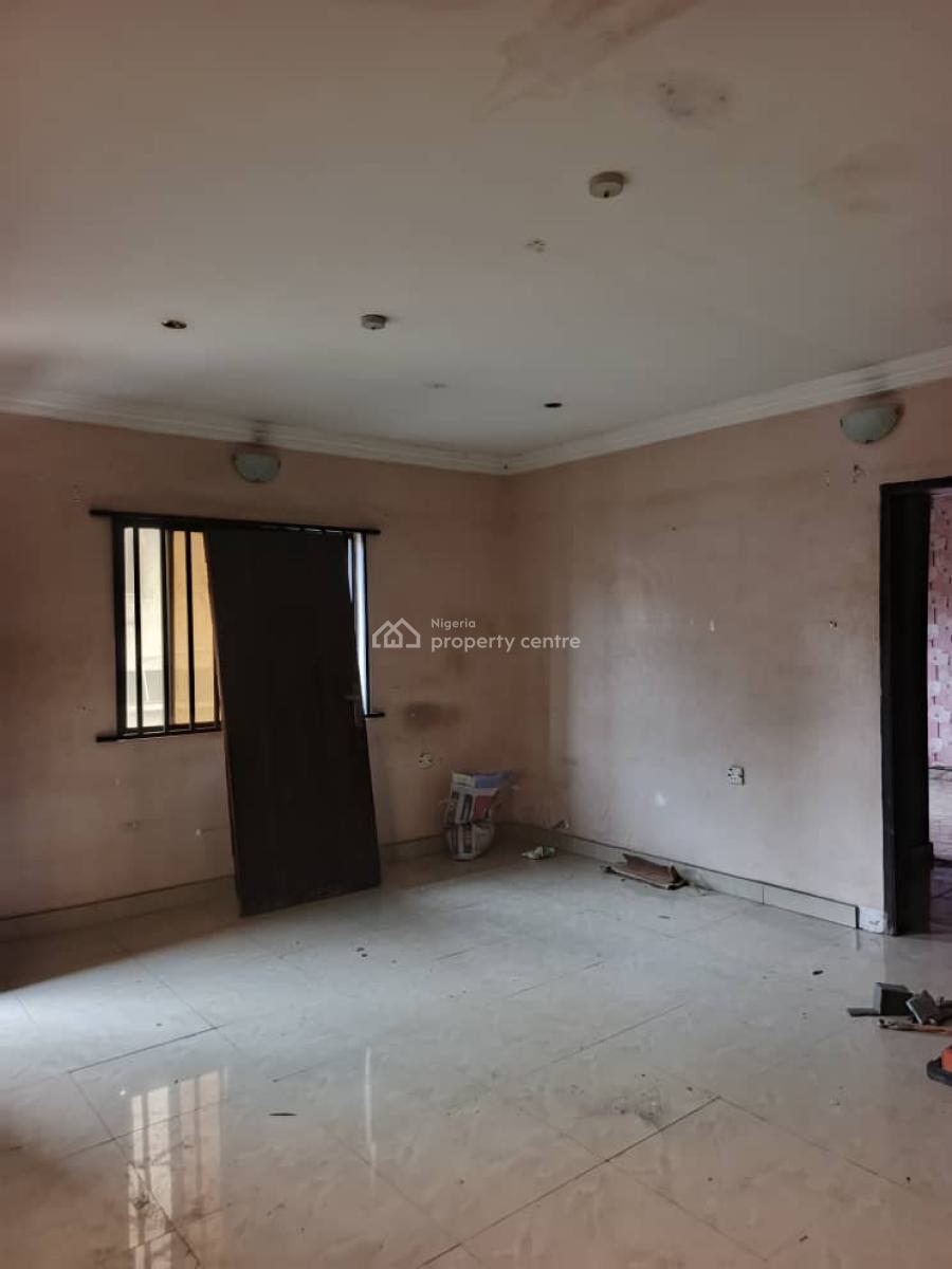 Spacious & Clean 2 Bedroom Flat Apartment, Opposite Omole Phase 2, Ojodu Berger, Ojodu, Lagos, Flat / Apartment for Rent