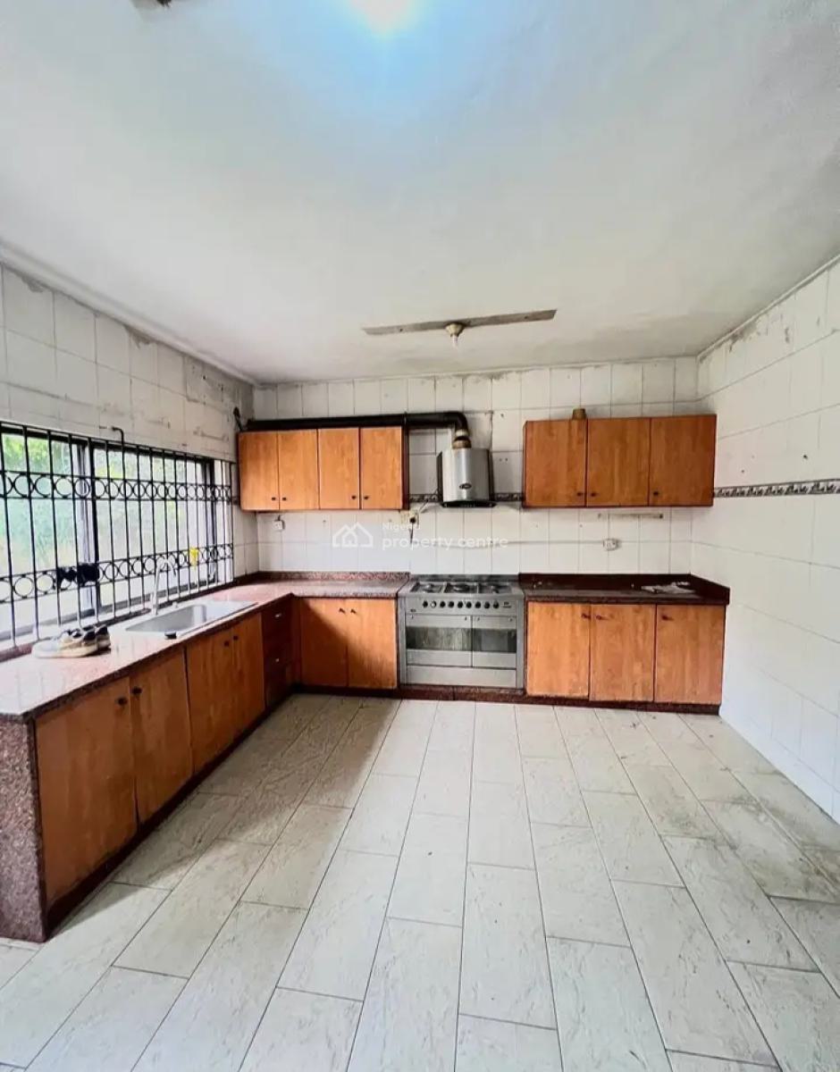 Well Built 5 Bedroom Detached Duplex with 3 Bqs, Lekki Phase 1, Lekki, Lagos, Detached Duplex for Rent