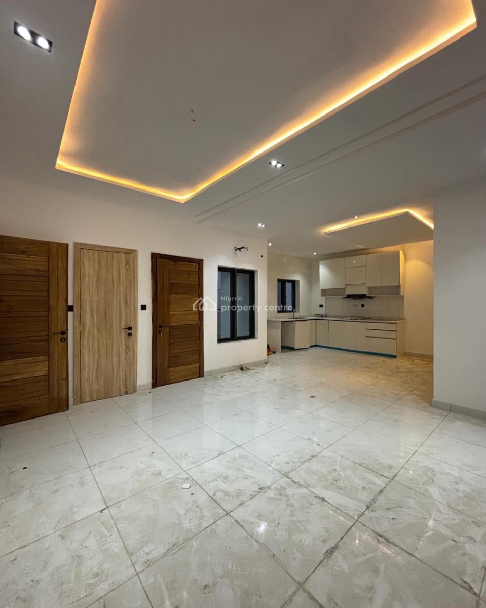Serviced 2 Bedrooms Penthouse Available, Lekki Phase 1, Lekki, Lagos, Flat / Apartment for Rent