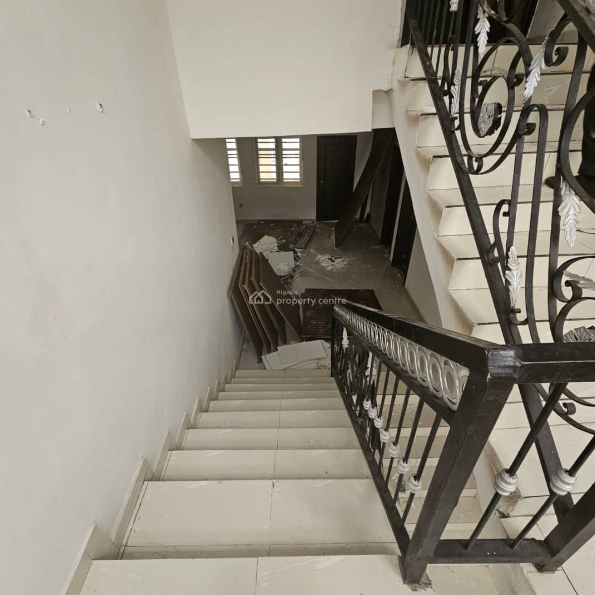Massive 5 Bedroom Detached Townhouse (residential/commercial), Lekki Phase 1, Lekki, Lagos, Commercial Property for Rent