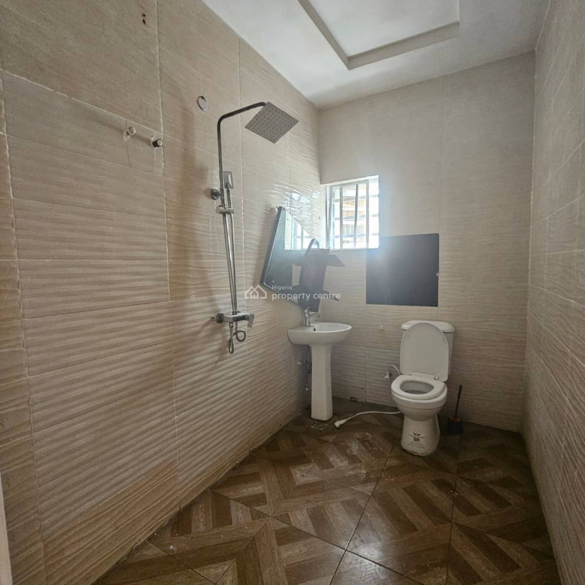 Massive 5 Bedroom Detached Townhouse (residential/commercial), Lekki Phase 1, Lekki, Lagos, Commercial Property for Rent