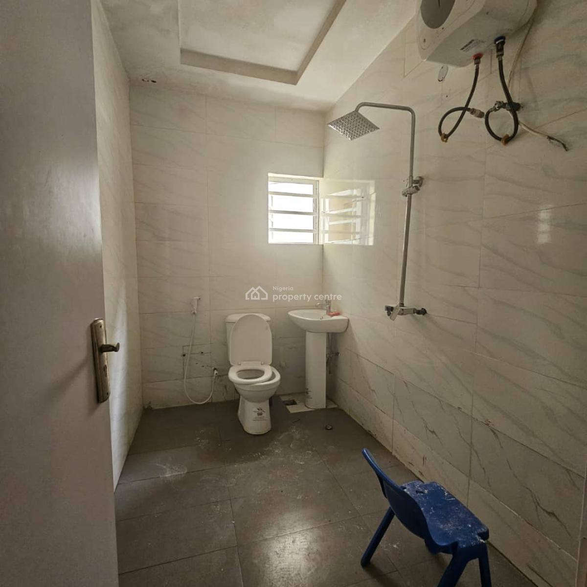 Massive 5 Bedroom Detached Townhouse (residential/commercial), Lekki Phase 1, Lekki, Lagos, Commercial Property for Rent