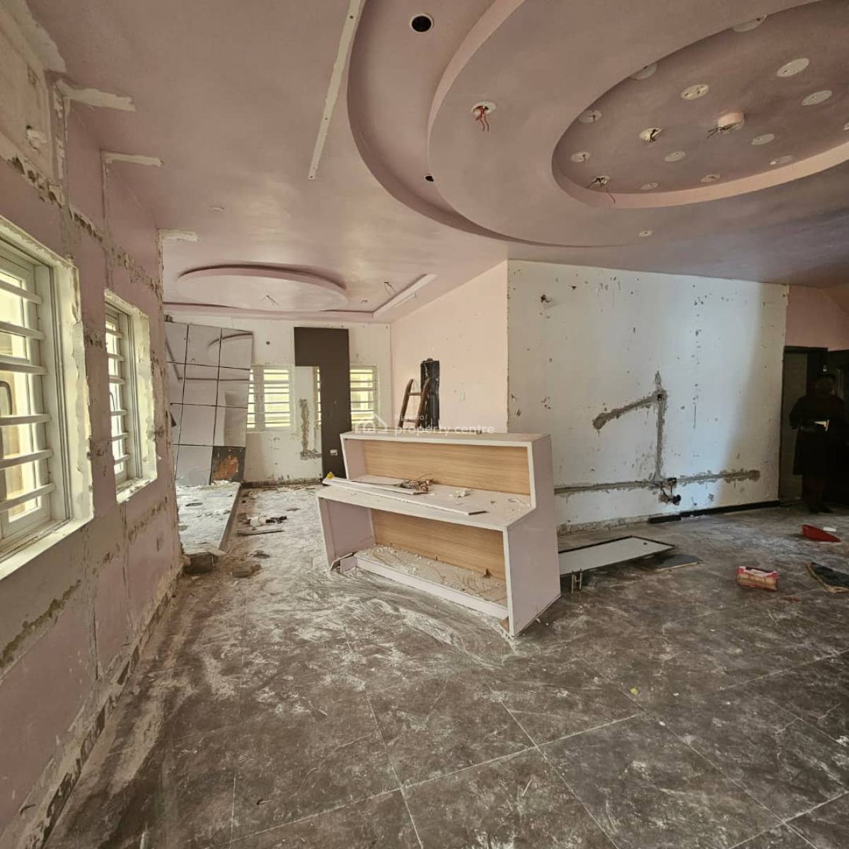 Massive 5 Bedroom Detached Townhouse (residential/commercial), Lekki Phase 1, Lekki, Lagos, Commercial Property for Rent