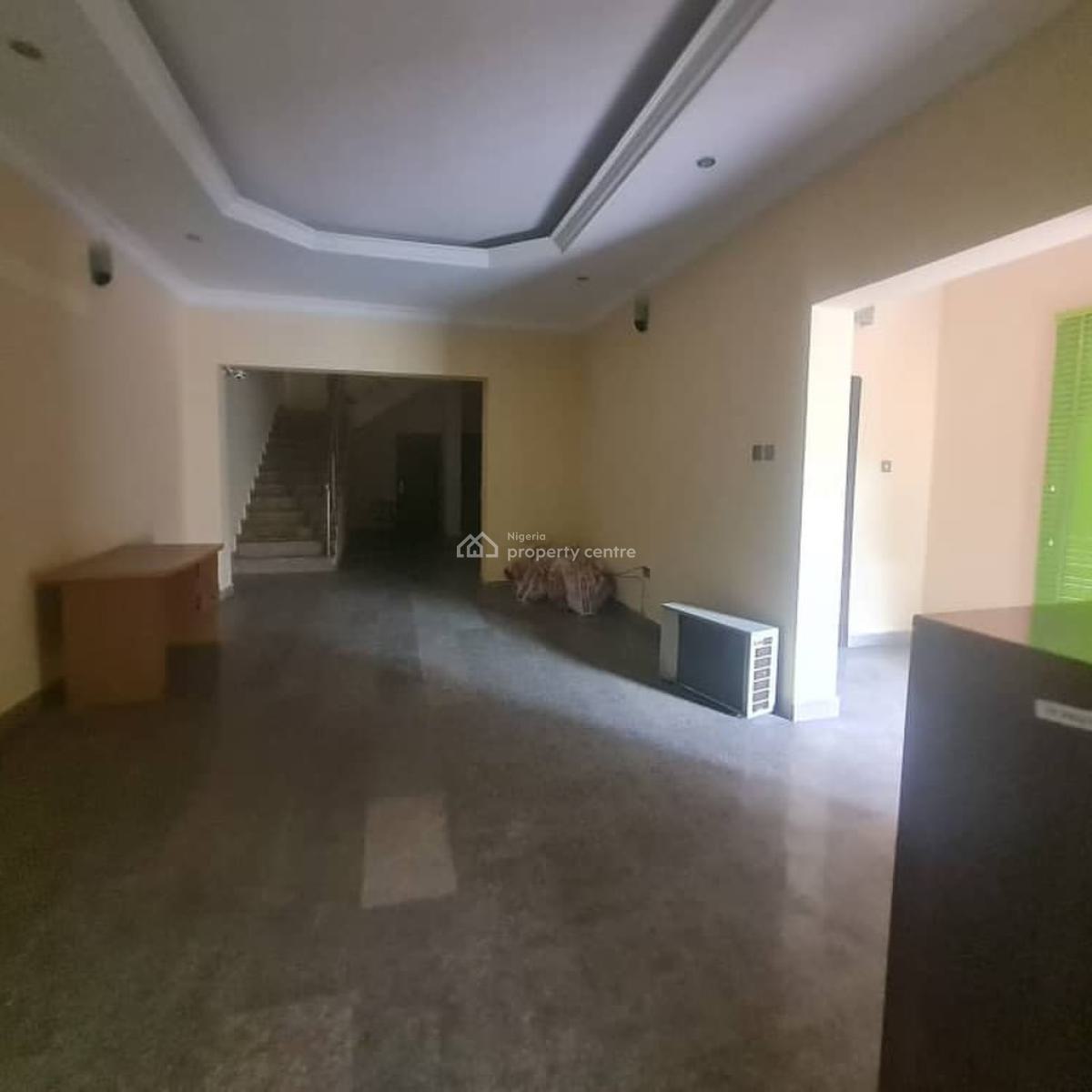 Self Serviced 5-bedroom Semi-detached Duplex with Bq, Idado, Lekki, Lagos, Semi-detached Duplex for Rent