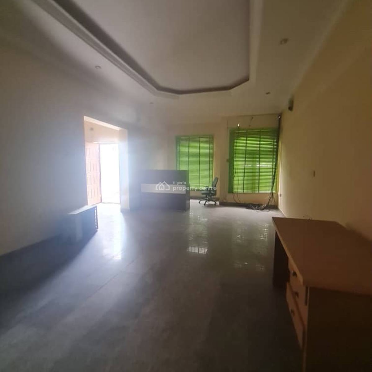 Self Serviced 5-bedroom Semi-detached Duplex with Bq, Idado, Lekki, Lagos, Semi-detached Duplex for Rent