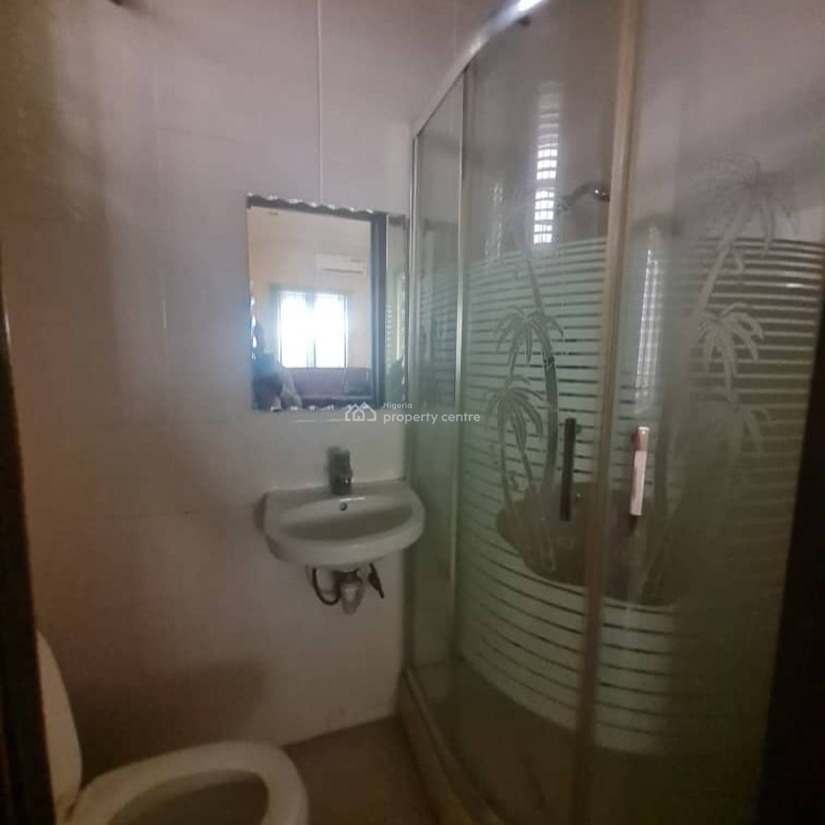 Self Serviced 5-bedroom Semi-detached Duplex with Bq, Idado, Lekki, Lagos, Semi-detached Duplex for Rent