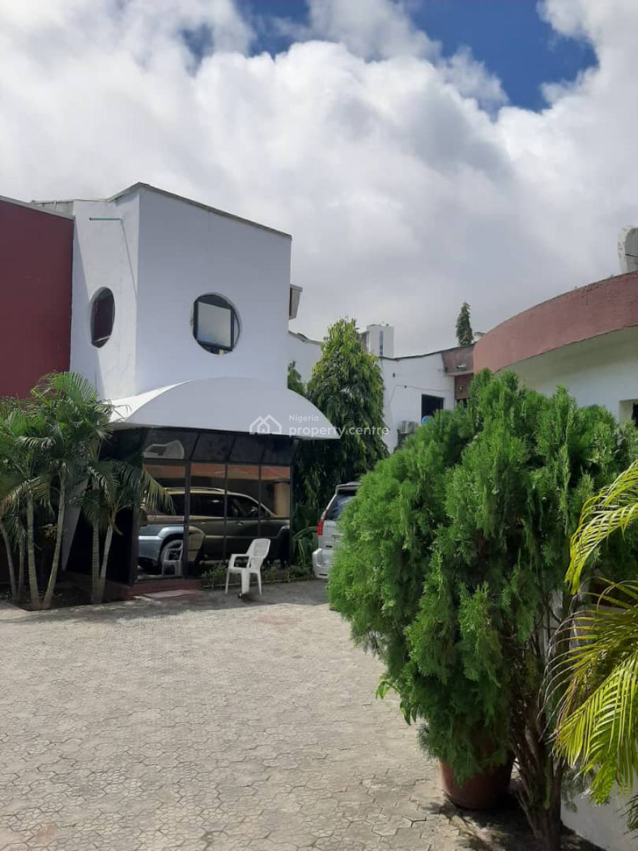 7-bedroom Mansion with 2bqs, Victoria Island (vi), Lagos, House for Rent