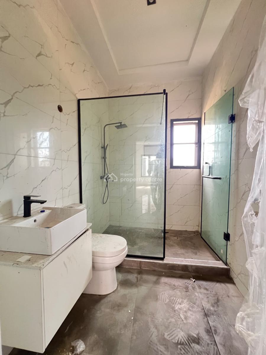 4 Bedroom & Bq, Lekki Phase 1, Lekki, Lagos, Terraced Duplex for Sale