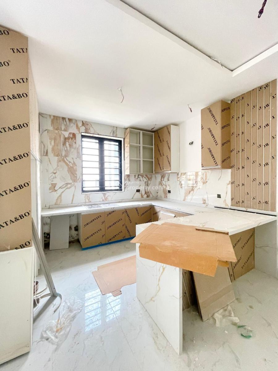 Serviced 2 Bedroom Luxury Apartments with Swimming Pool, Gym, Lekki Phase 1, Lekki, Lagos, Flat / Apartment for Sale