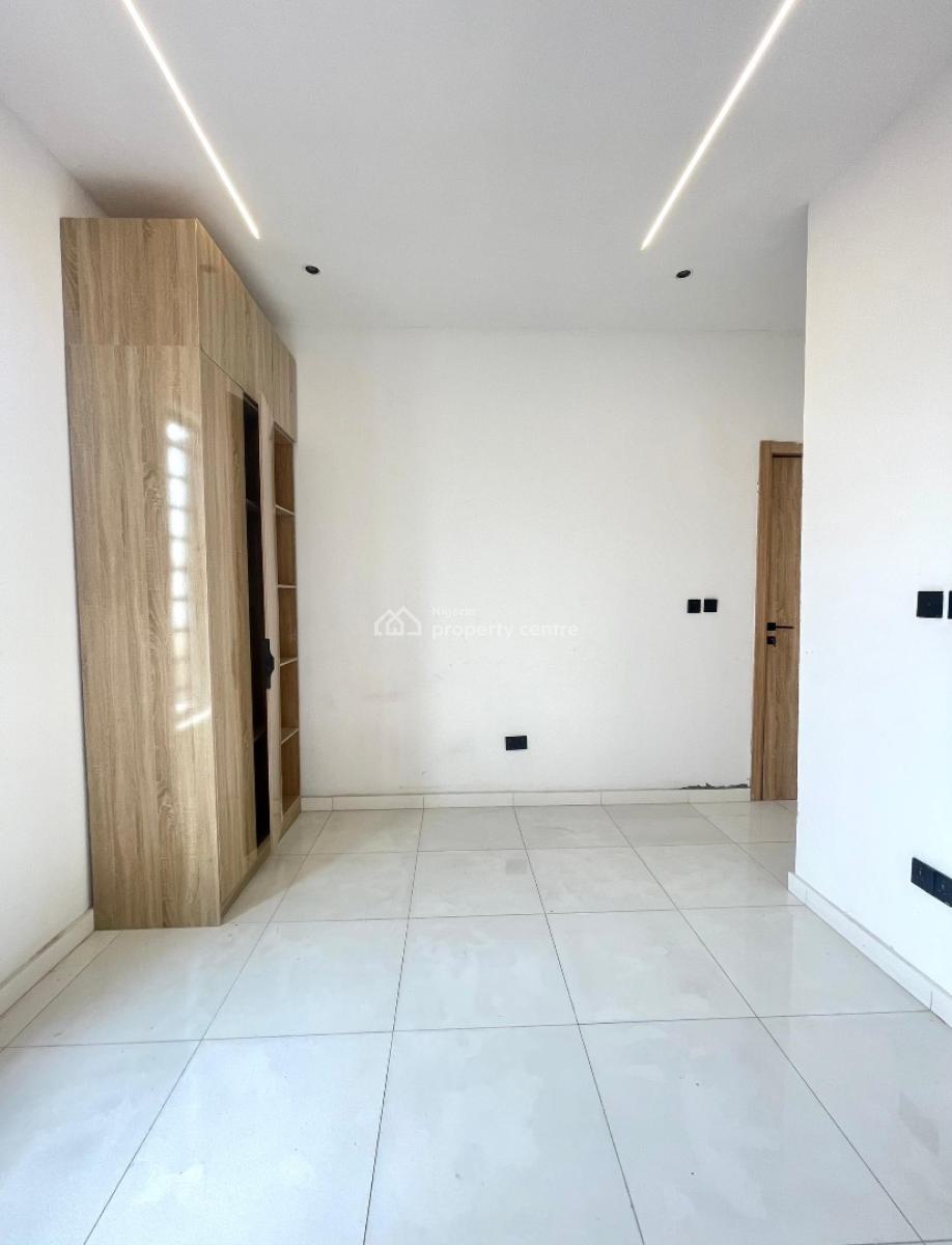 Aesthetically Pleasing 4 Bedroom Semi Detached Duplex Within an Estate, Lekki, Lagos, Semi-detached Duplex for Sale
