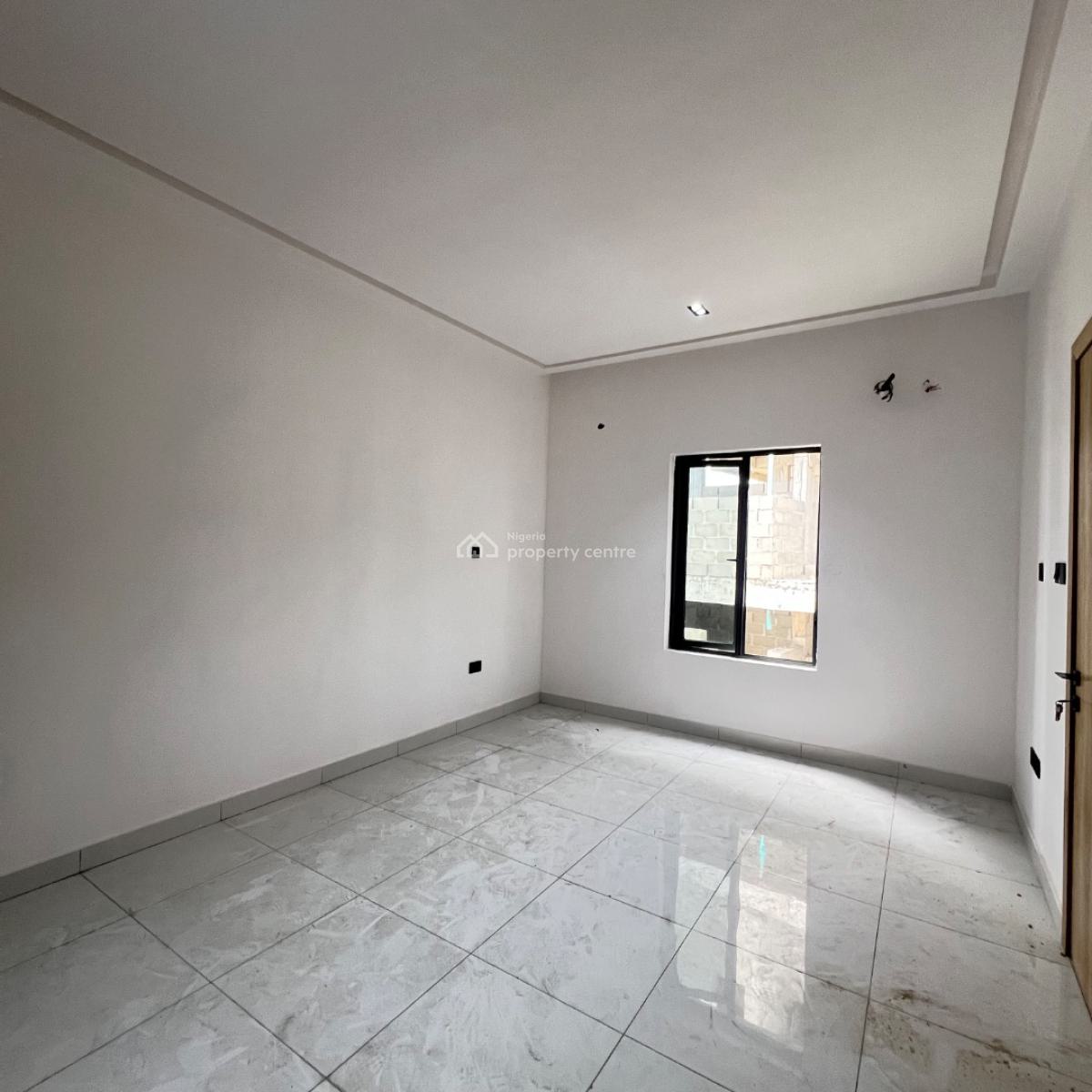 2 Bedroom Apartment, Lekki Phase 1, Lekki, Lagos, Flat / Apartment for Sale