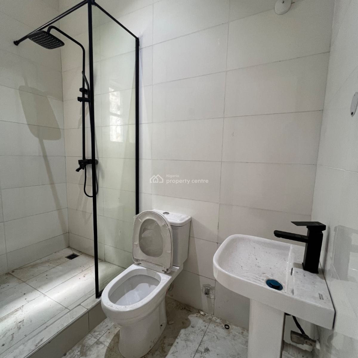 2 Bedroom Apartment, Lekki Phase 1, Lekki, Lagos, Flat / Apartment for Sale