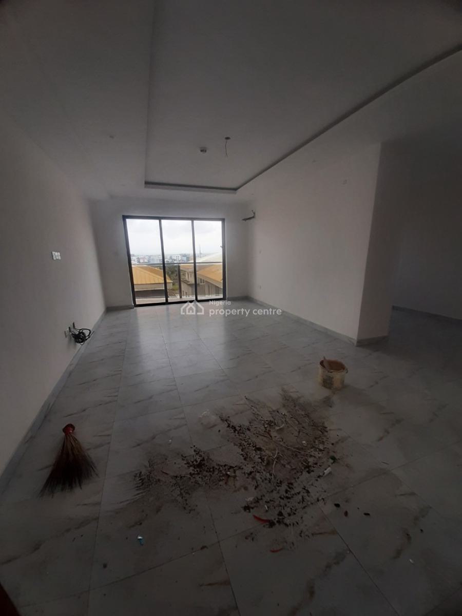 Newly Built and Serviced 2 Bedroom En-suite Flat with Fitted Kitchen, Lekki Phase 1, Lekki, Lagos, Flat / Apartment for Rent