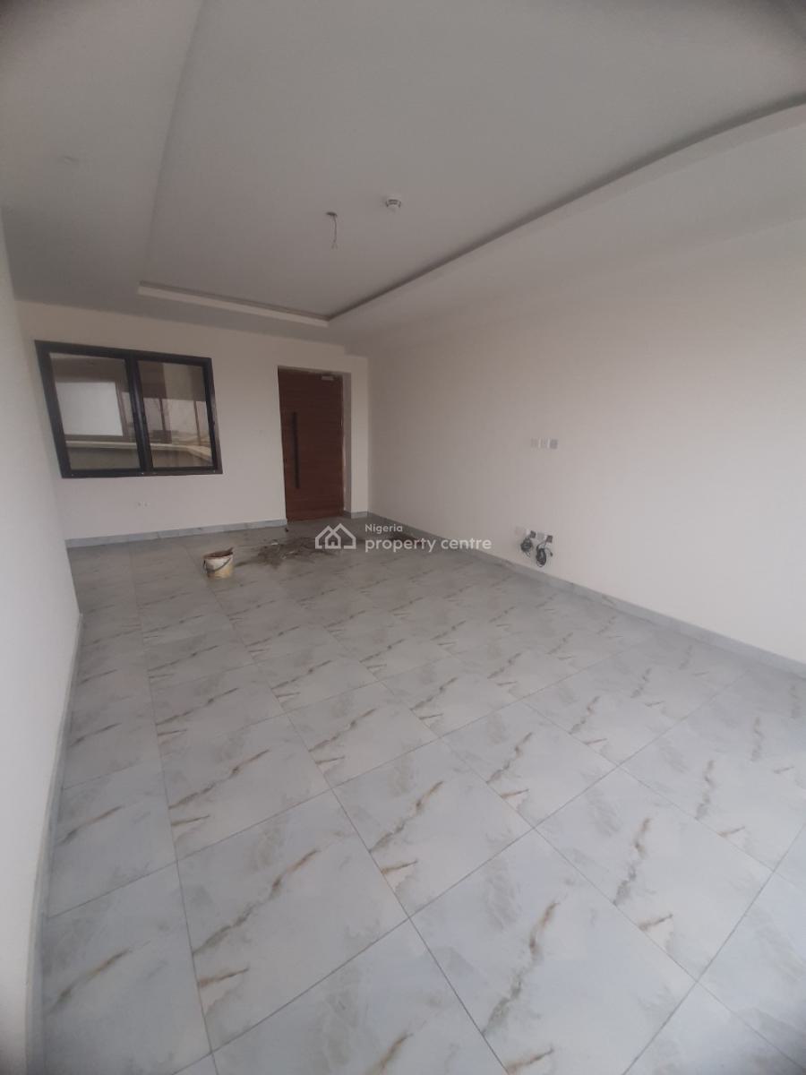 Newly Built and Serviced 2 Bedroom En-suite Flat with Fitted Kitchen, Lekki Phase 1, Lekki, Lagos, Flat / Apartment for Rent