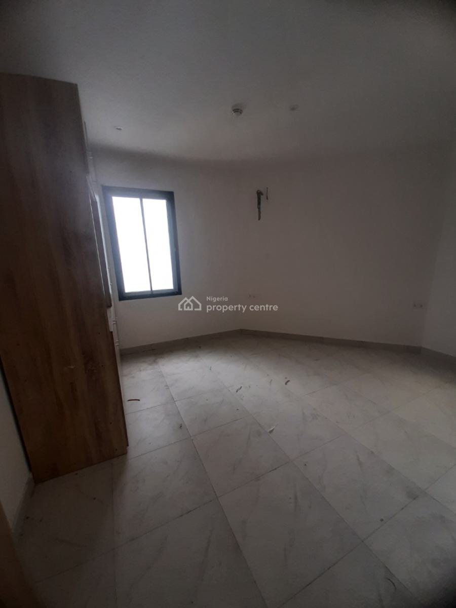 Newly Built and Serviced 2 Bedroom En-suite Flat with Fitted Kitchen, Lekki Phase 1, Lekki, Lagos, Flat / Apartment for Rent
