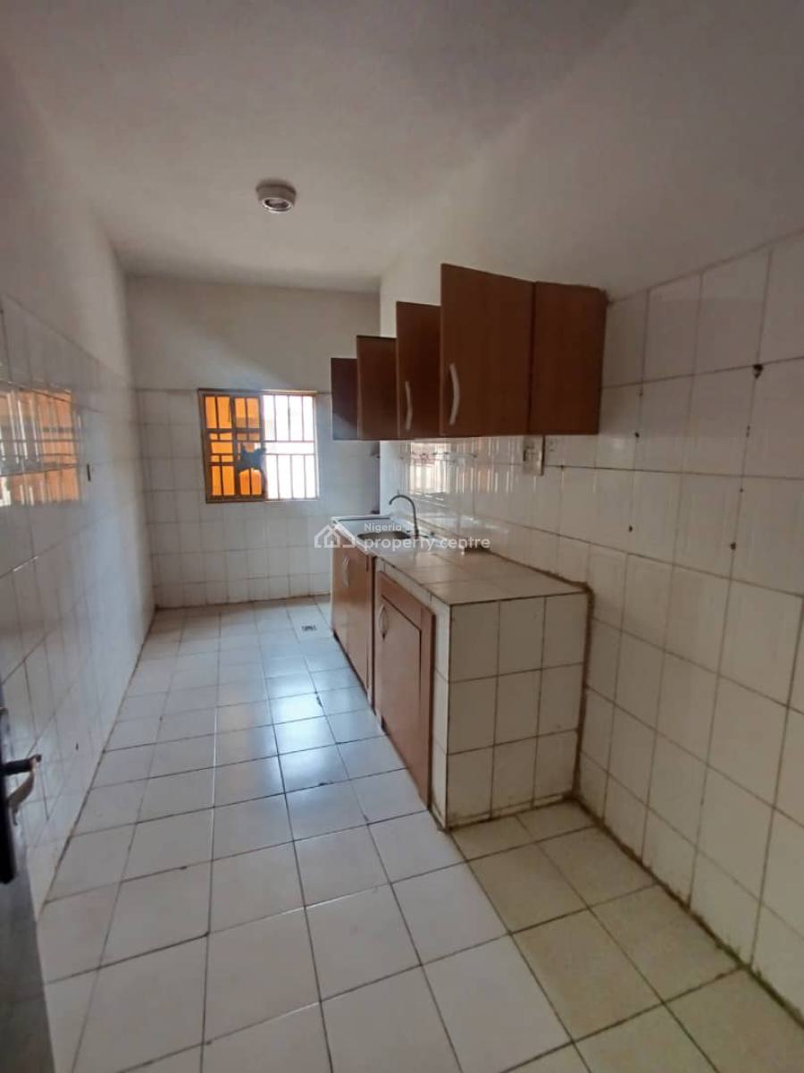 Standard 3 Bedroom Flat Without Bq First Floor, Mabushi, Abuja, Flat / Apartment for Rent