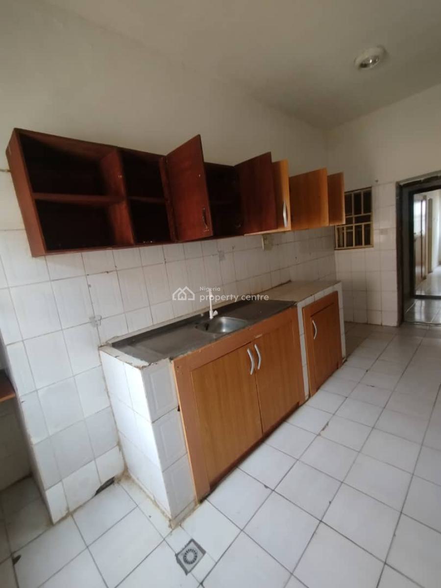 Standard 3 Bedroom Flat Without Bq First Floor, Mabushi, Abuja, Flat / Apartment for Rent