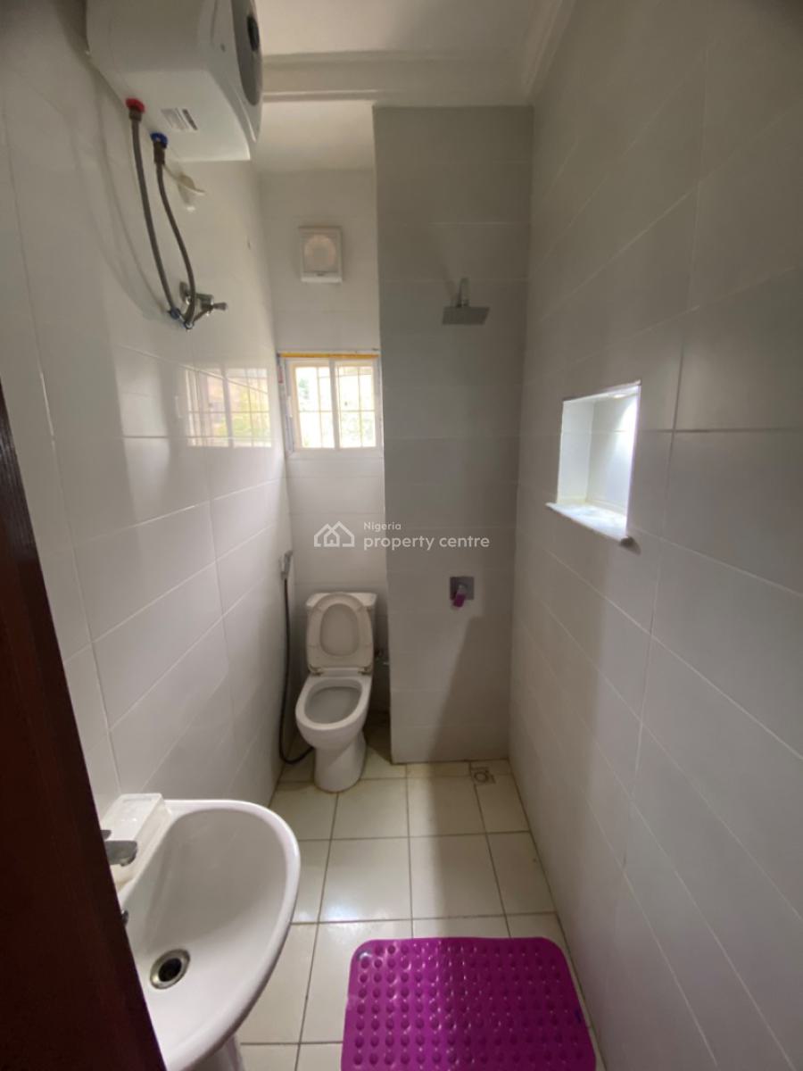 Luxury 3bedroom in a Beautiful Estate, No 6 Ibrahim Garba Close Off Abubakar Umar Street, Katampe Extension, Katampe, Abuja, Flat / Apartment for Rent