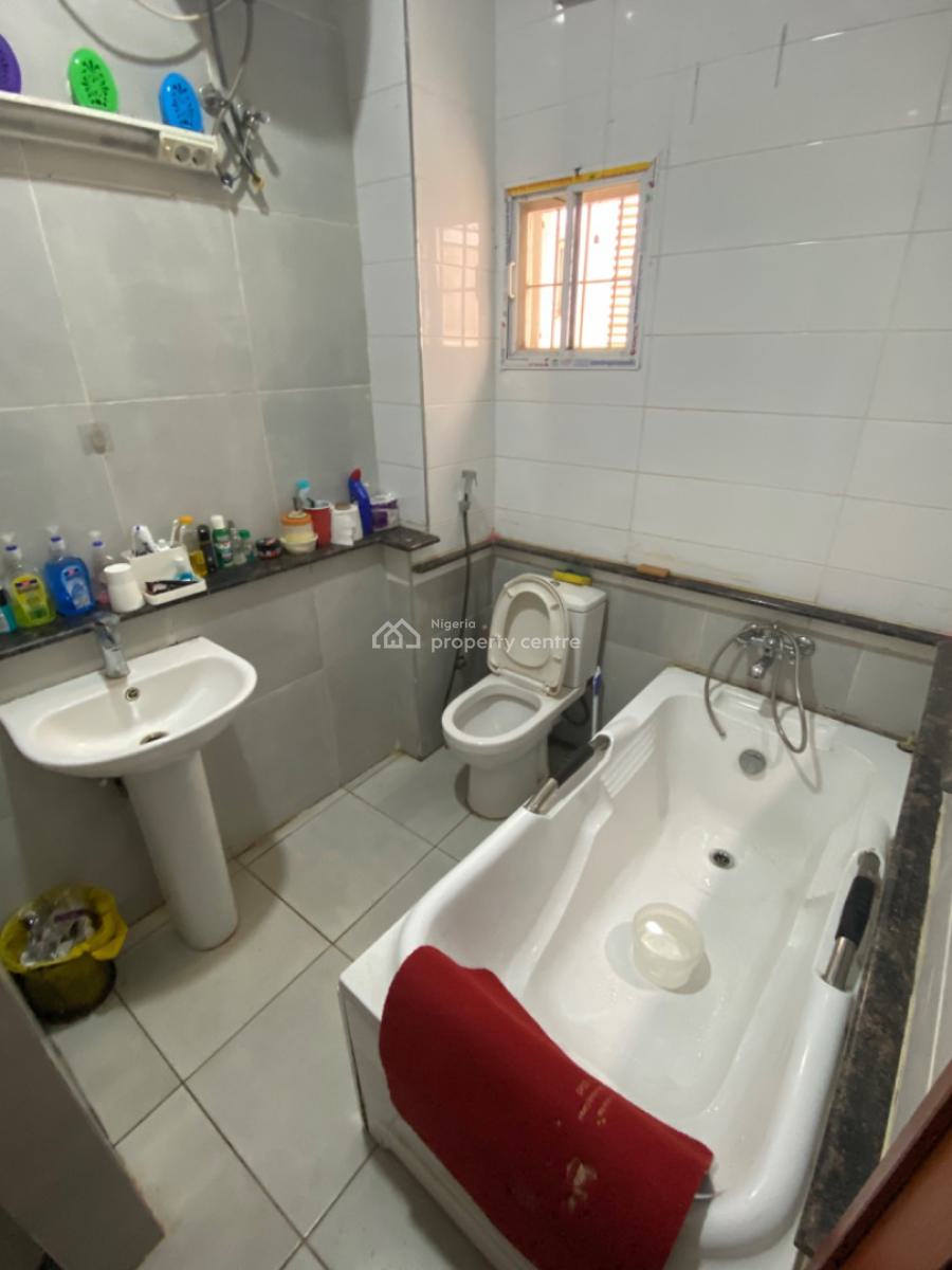Luxury 3bedroom in a Beautiful Estate, No 6 Ibrahim Garba Close Off Abubakar Umar Street, Katampe Extension, Katampe, Abuja, Flat / Apartment for Rent