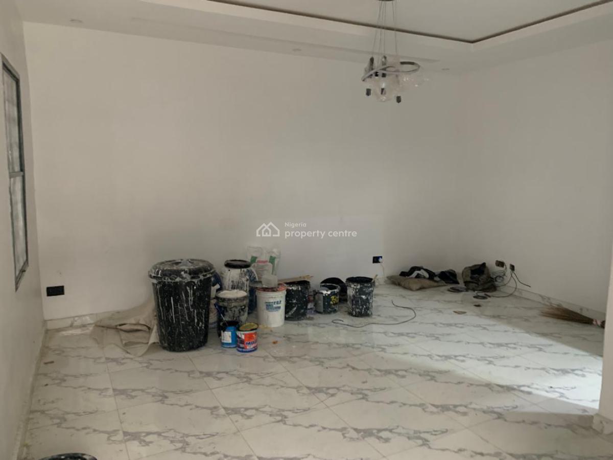 Executive Standard 2 Bedroom Flat, Off Oluwatoyin, Gbagada, Lagos, Flat / Apartment for Rent