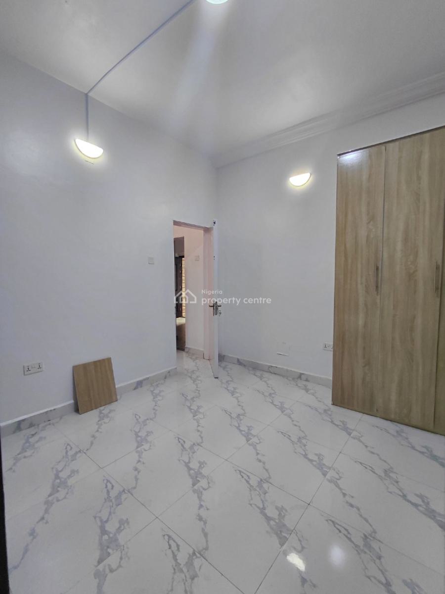 2 Bedroom Apartment, Lekki Phase 1, Lekki, Lagos, Flat / Apartment for Rent