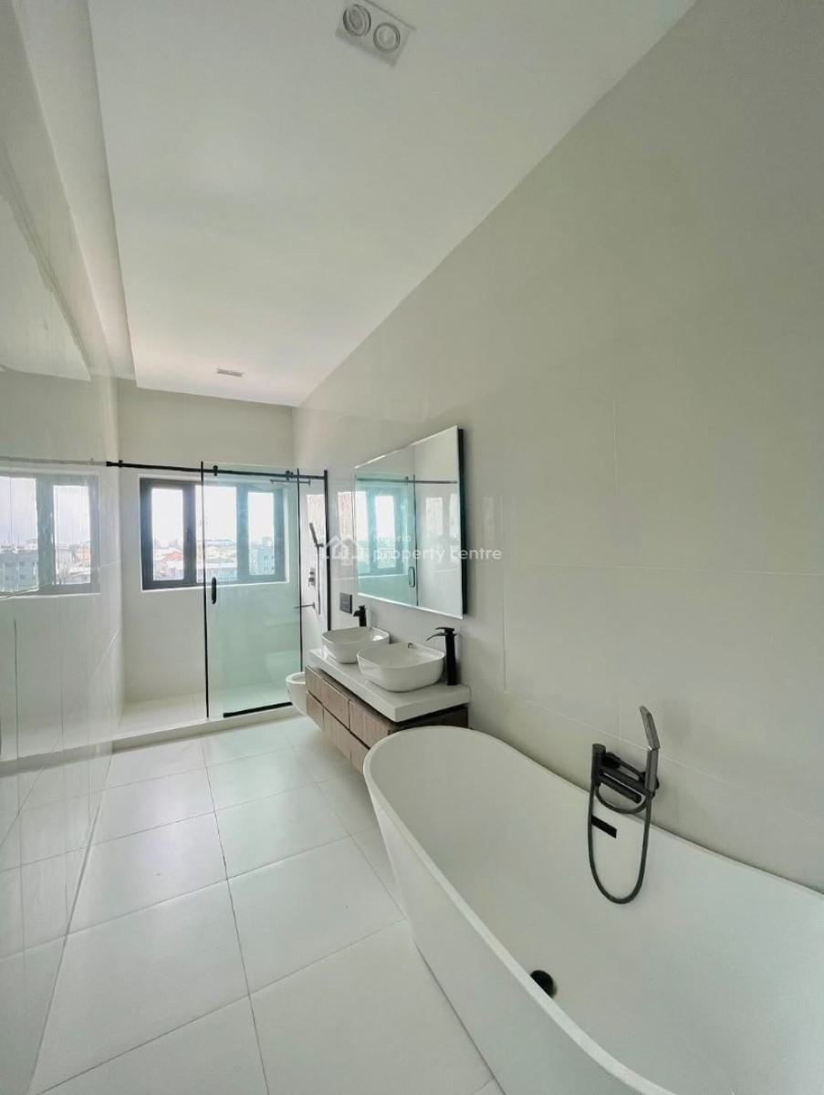 4-bedroom Maisonette with Bq, Lekki Phase 1, Lekki, Lagos, Flat / Apartment for Rent