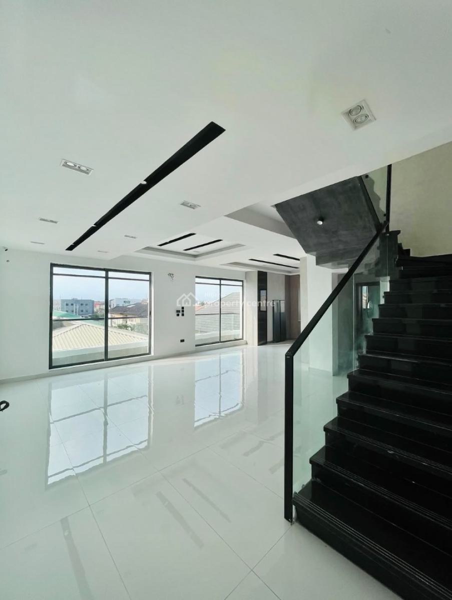 4-bedroom Maisonette with Bq, Lekki Phase 1, Lekki, Lagos, Flat / Apartment for Rent
