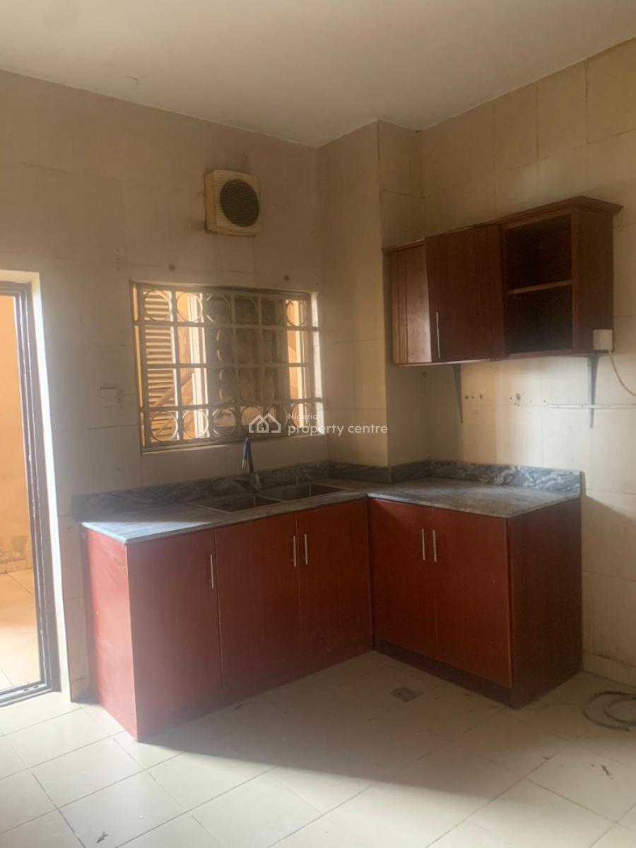 Fully Service 3bedroom Apartment with Bq at Victory Park Estate Osapa, Victory Park Estate Osapa, Osapa, Lekki, Lagos, House for Rent