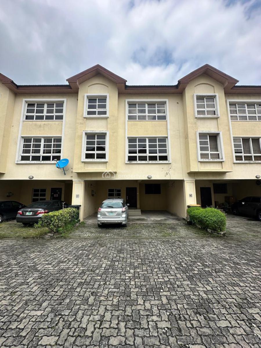a Nice 5bedroom Terraced Duplex with Bq, Chevron, Lekki, Lagos, Terraced Duplex for Sale