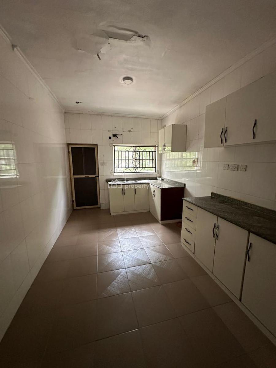 a Nice 5bedroom Terraced Duplex with Bq, Chevron, Lekki, Lagos, Terraced Duplex for Sale