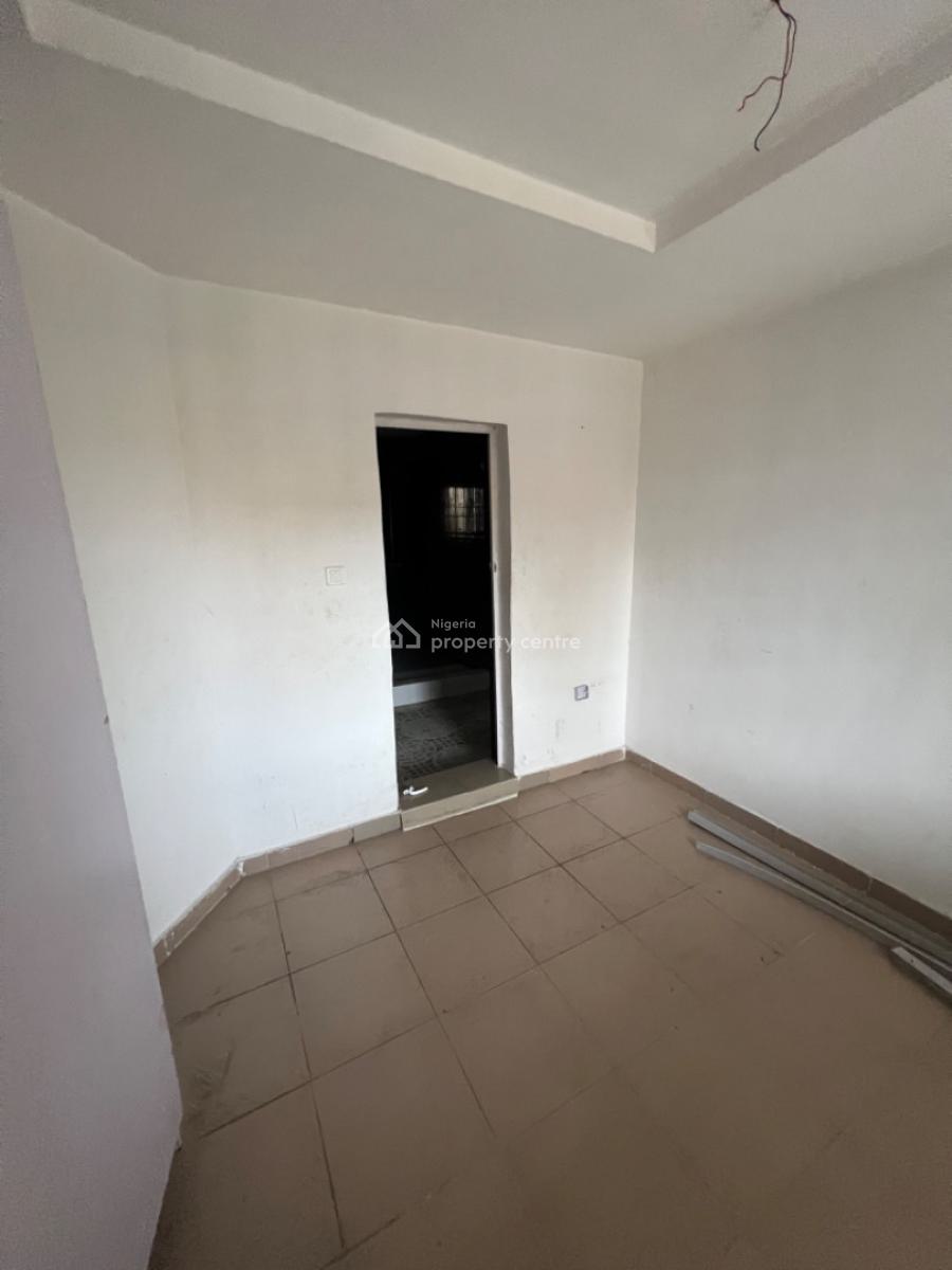 Miniflat with an Open Plan Kitchen and Personal Prepaid Meter, Off Admiralty Road, Lekki Phase 1, Lekki, Lagos, Mini Flat (room and Parlour) for Rent