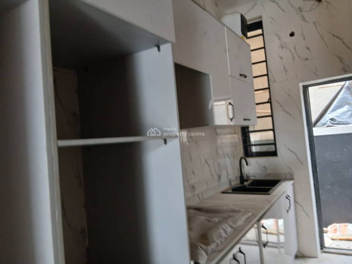 3 Bedrooms Terraced Duplex, Ikota, Ikota, Lekki, Lagos, Terraced Duplex for Sale