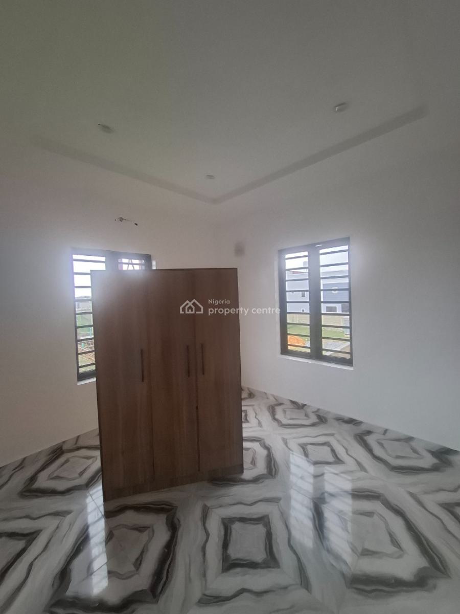 Greenwich Estate at Kosofe on Very Massive 2 Bedroom Apartment Upstair, Kosofe, Lagos, Flat / Apartment for Rent