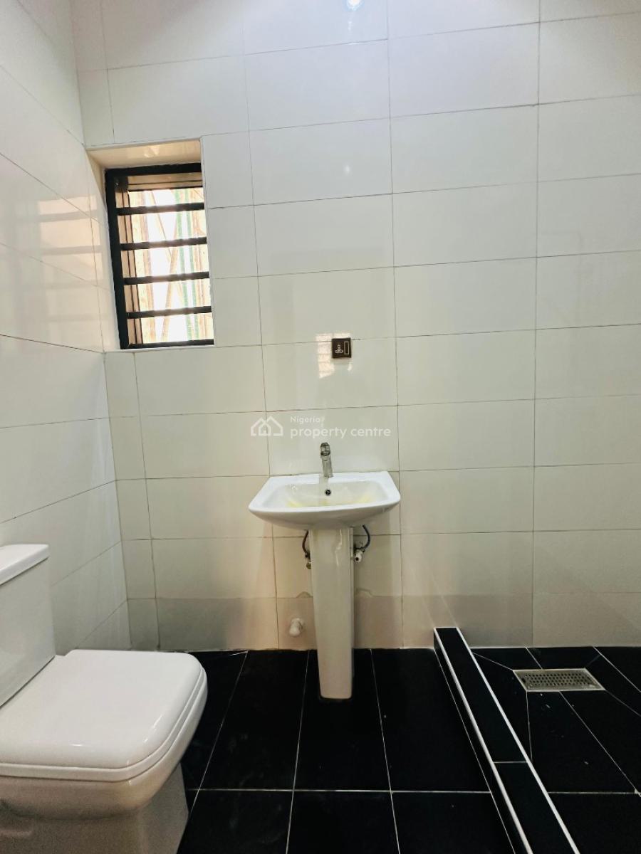 Spaciously 5 Bedroom Detached Duplex with Bq & Swimming Pool, Gbagada, Lagos, Detached Duplex for Sale