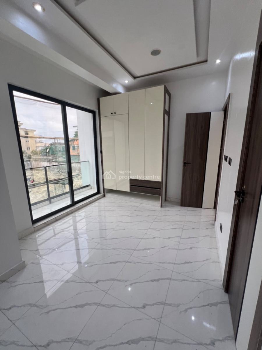 2 Bedroom Flat, Lekki Phase 1, Lekki, Lagos, Flat / Apartment for Sale