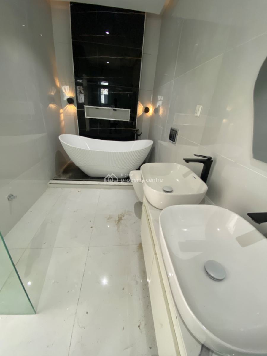 Fully Serviced and Pool Bran  New 4 Bedrooms Maisonette with Bq, Lekki Lekki, Ikate, Lekki, Lagos, Flat / Apartment for Sale
