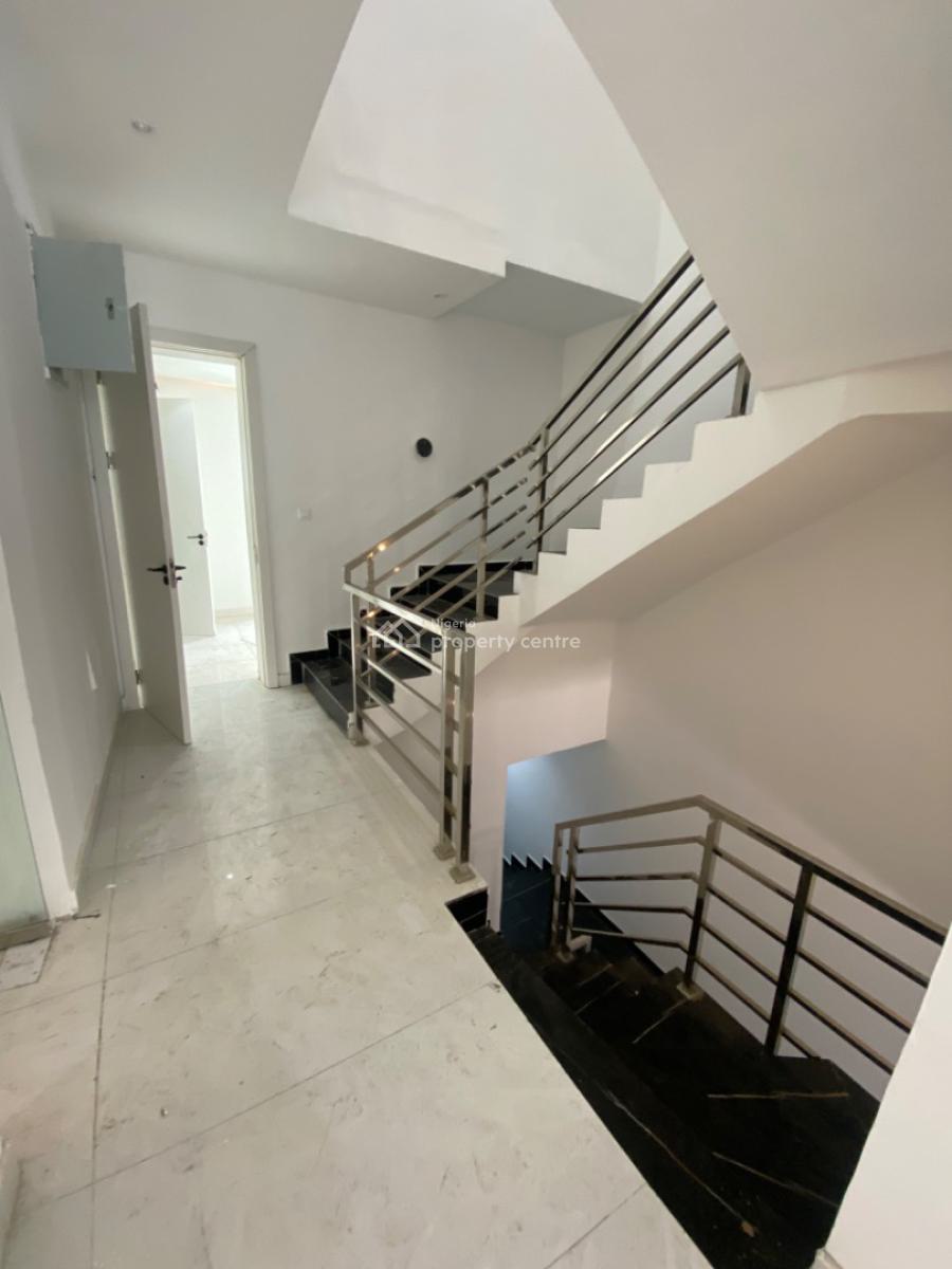 Fully Serviced and Pool Bran  New 4 Bedrooms Maisonette with Bq, Lekki Lekki, Ikate, Lekki, Lagos, Flat / Apartment for Sale