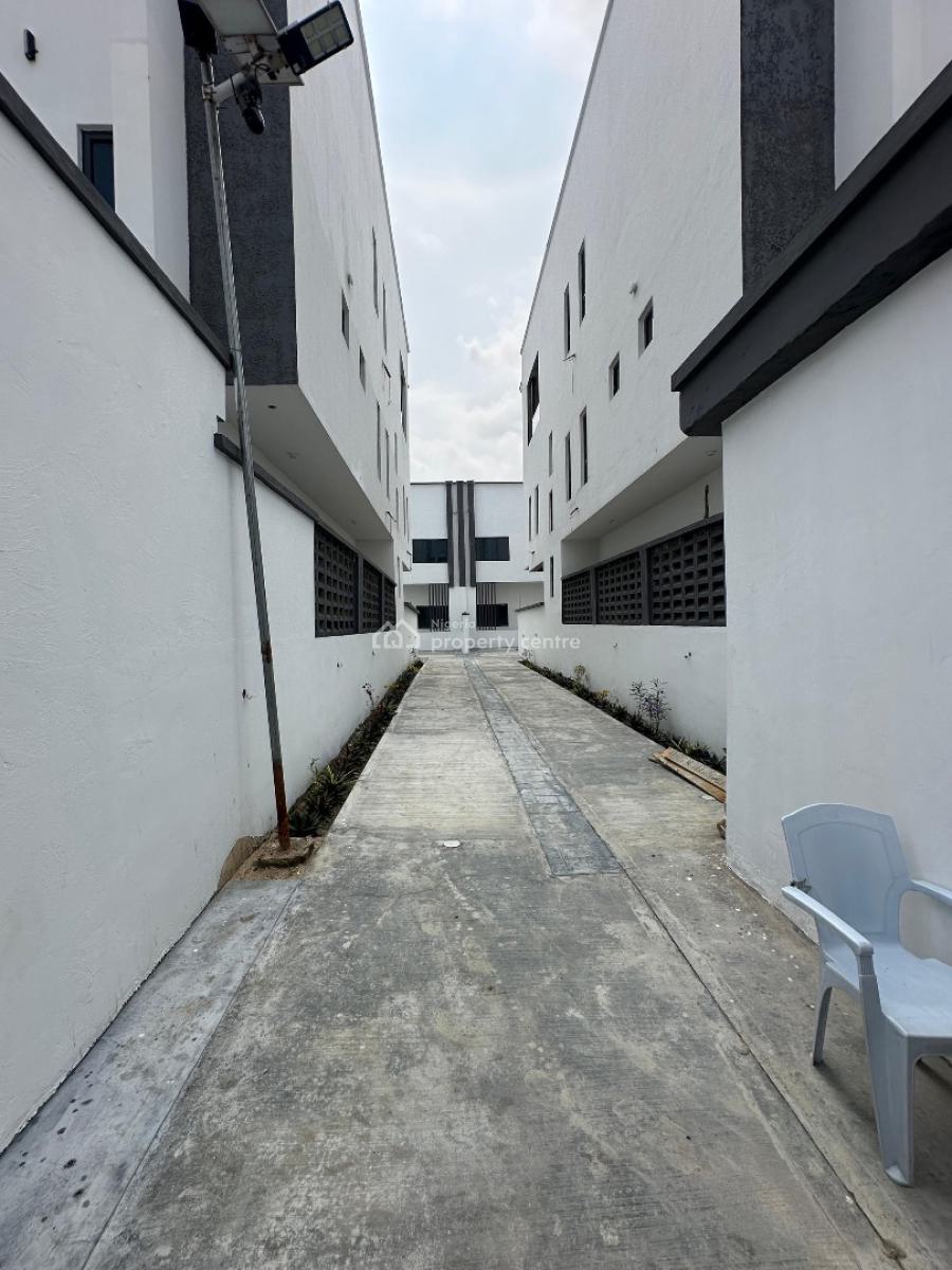 Uniquely Built Spacious Luxury 4 Bedroom Semi-detached Duplex with Bq, Ajah, Lagos, Semi-detached Duplex for Sale