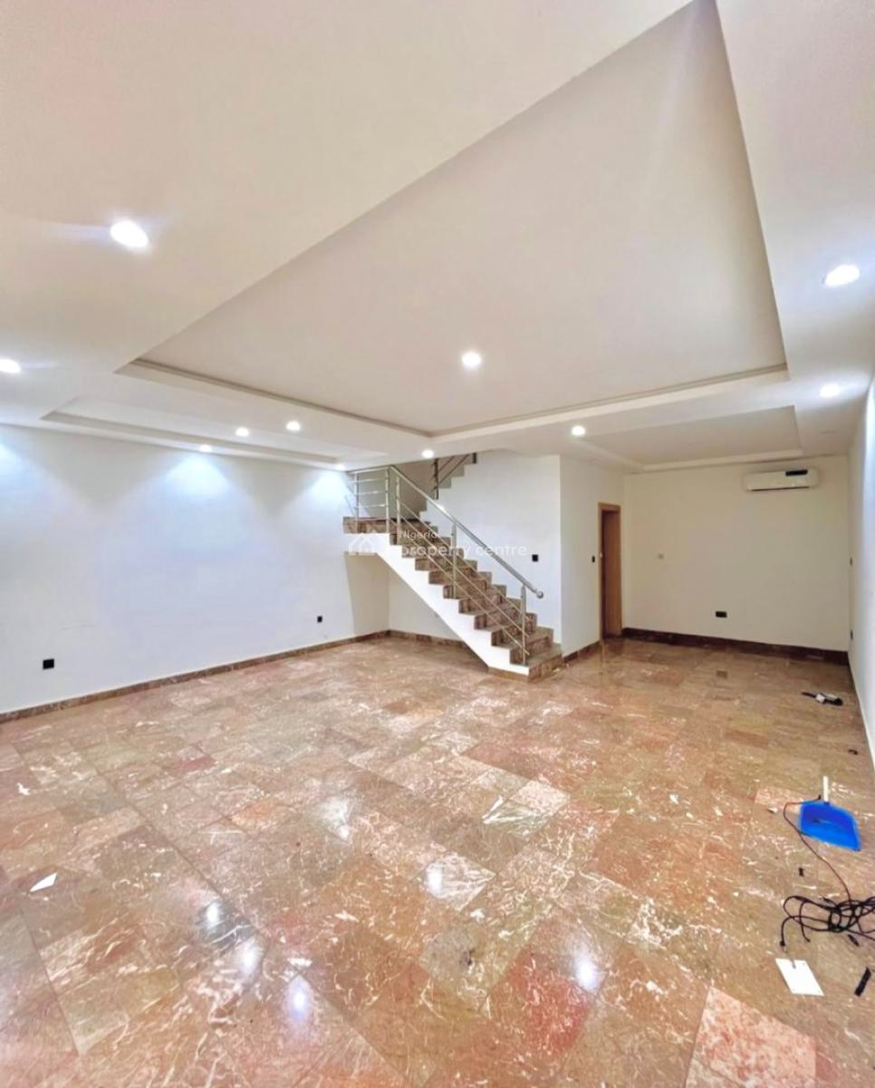 Beautiful 4-bedroom Terrace with Bq, Lekki Phase 1, Lekki, Lagos, Terraced Duplex for Rent