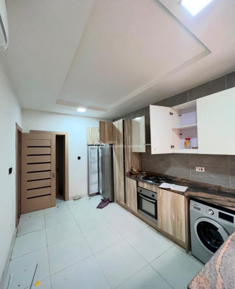 Beautiful 4-bedroom Terrace with Bq, Lekki Phase 1, Lekki, Lagos, Terraced Duplex for Rent